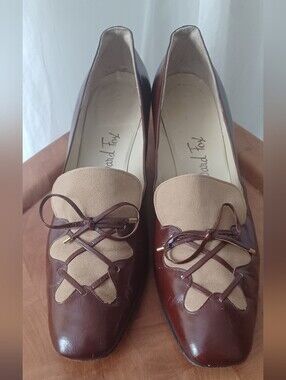 Howard Fox 60s-70s Vintage Brown & Beige Leather Loafer Pumps